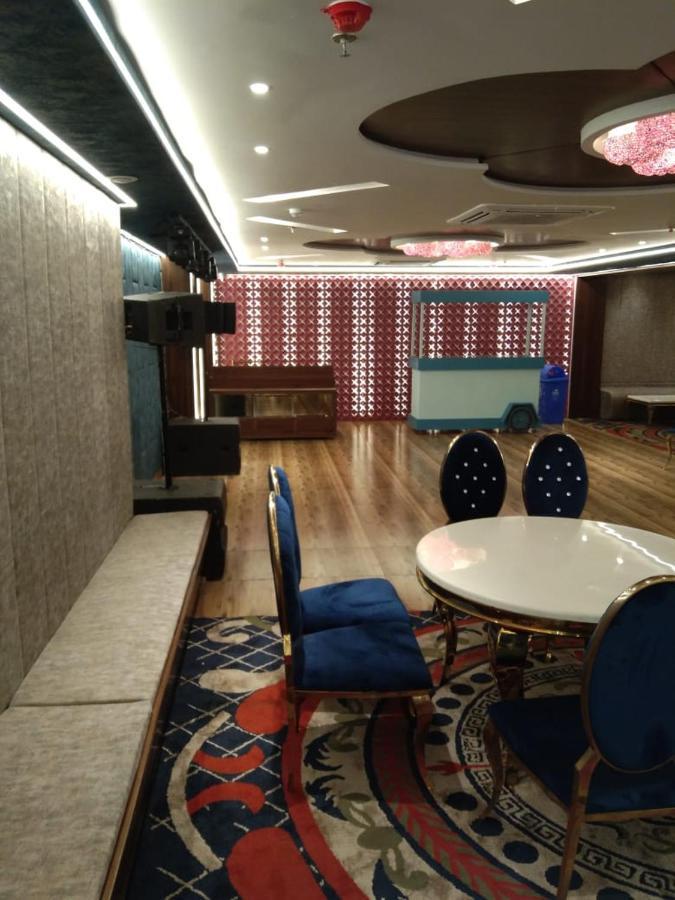 Hotel Smily Ludhiana Eksteriør billede